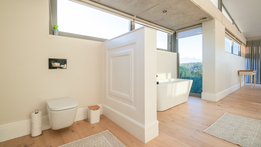 4 Bedroom Property for Sale in Oubaai Western Cape